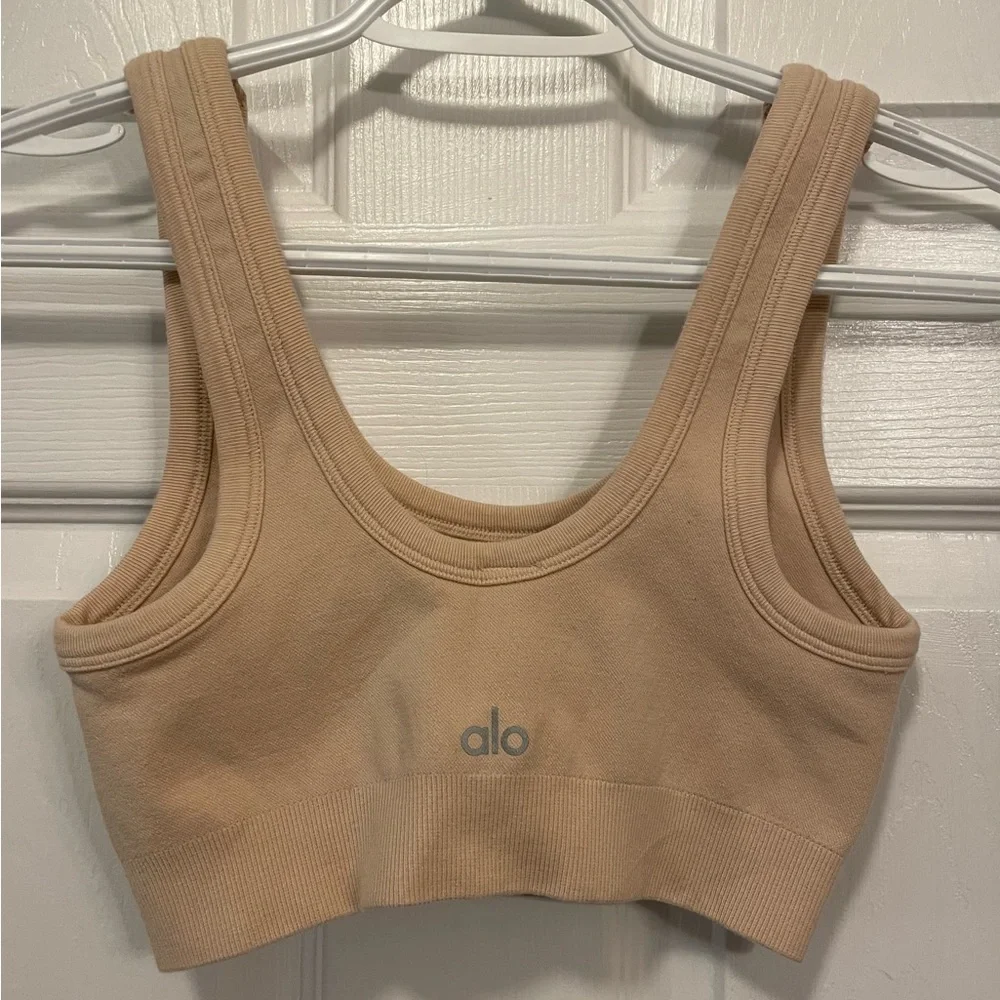 Alo Beige Sports Bra Chosen - Picture 1 of 6